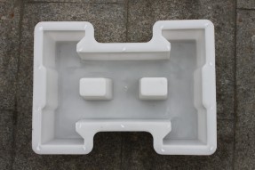 預(yù)制護(hù)坡模具該怎么養(yǎng)護(hù)？