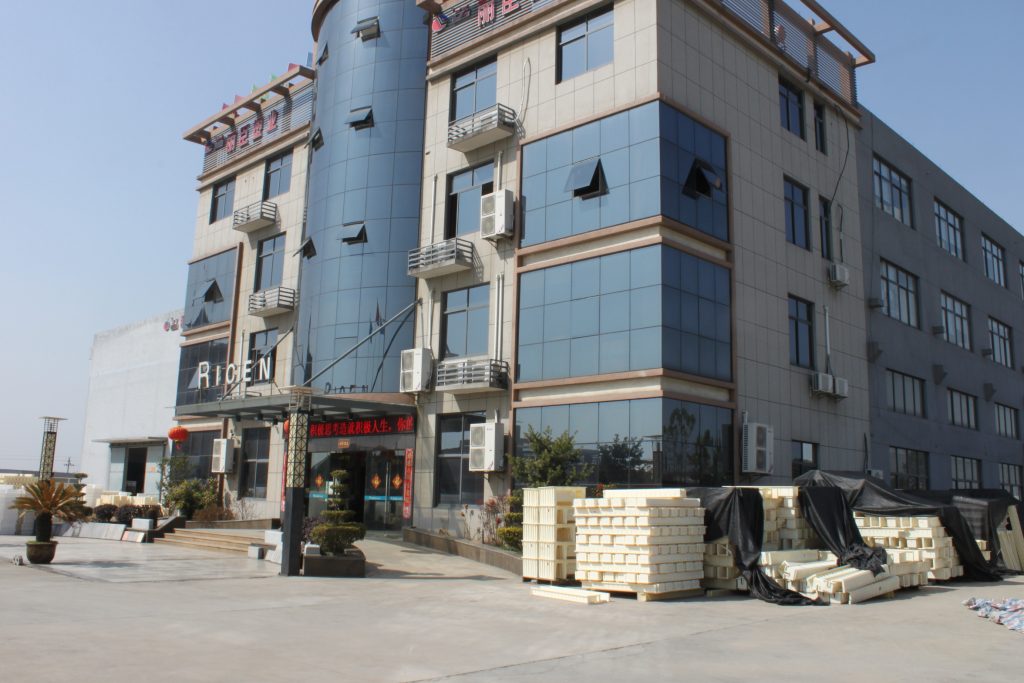 空心六角護坡模具廠具備哪些因素才能體現其專業(yè)性？