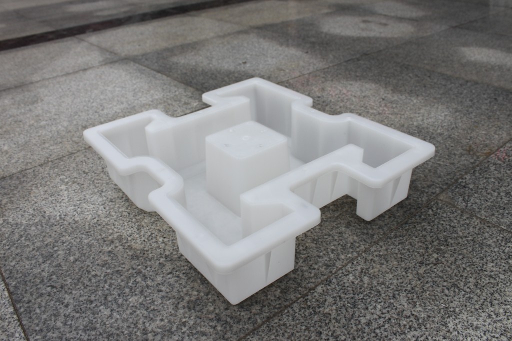 連鎖水泥護坡磚模具哪里的廠家更專業(yè)？