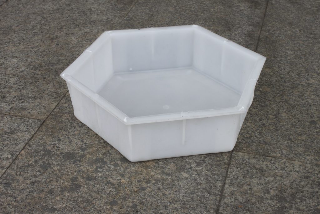 公路護(hù)坡塑料模具有哪些種類？