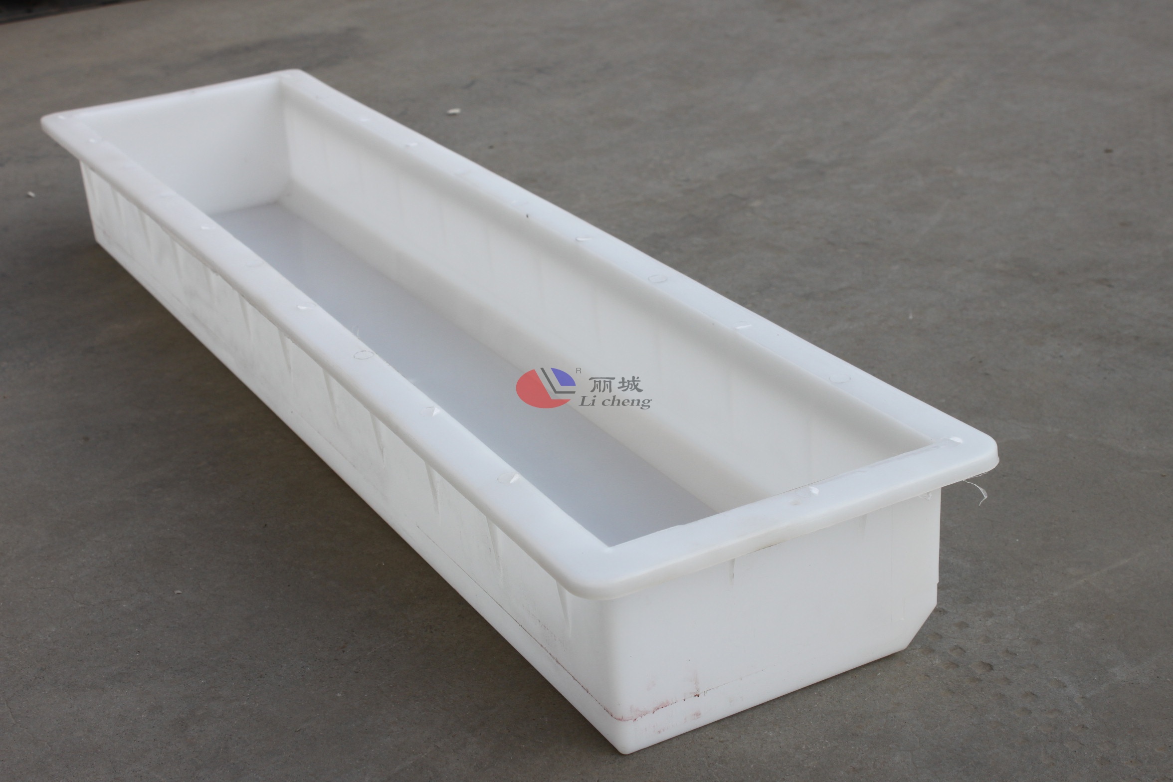 路牙石塑模對重慶高速基礎(chǔ)建設的重大體現(xiàn)